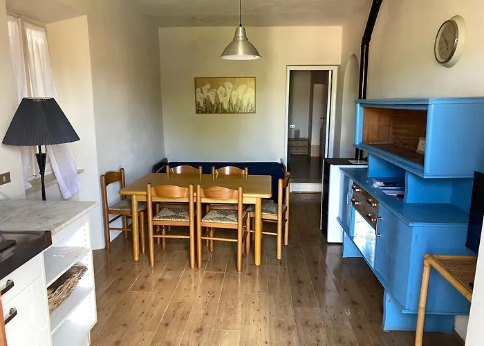 卡萨勒阿玛尔公寓 *